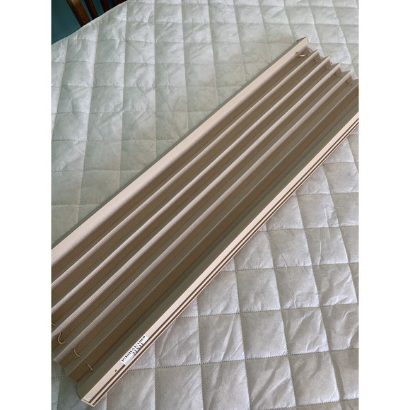 UNITED SHADE 32’’ W X 11” H 1" PLEAT SUEDE RV PLEATED SHADE 920486 NEW😀 - Picture 5 of 12